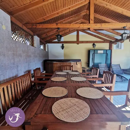 Sello Beach Apartment *